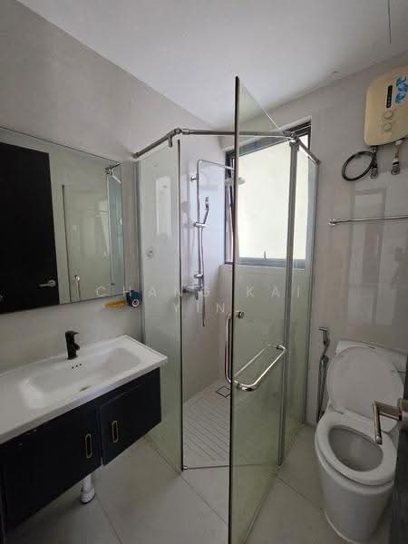 Condominium for Rent at Bay Point @ Country Garden Danga Bay - Chang Kai Yin - Bathroom - PropertyGuru.com.my