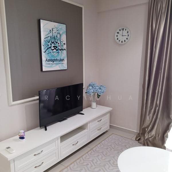 Kediaman Servis untuk Disewa di i-SOHO @ i-City - Tracy Chua - Living Room - PropertyGuru.com.my