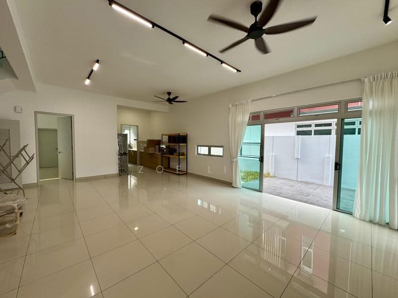2-storey Terraced House for Rent in Taman Impian Emas (Skudai) - Zoe Lim - Living Room - PropertyGuru.com.my