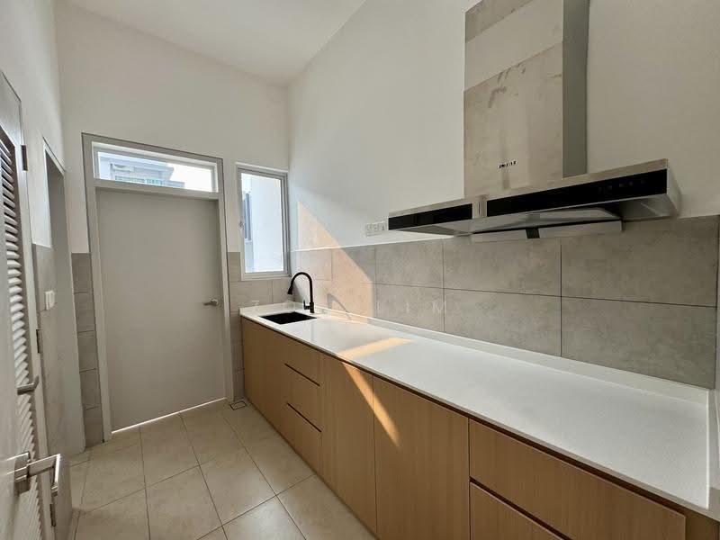 2-storey Terraced House for Rent in Taman Impian Emas (Skudai) - Zoe Lim - Kitchen - PropertyGuru.com.my