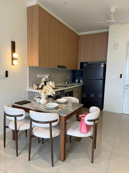 Kediaman Servis untuk Disewa di Residensi Estetik 8 (Est8) - Siong Yoong - Kitchen - PropertyGuru.com.my