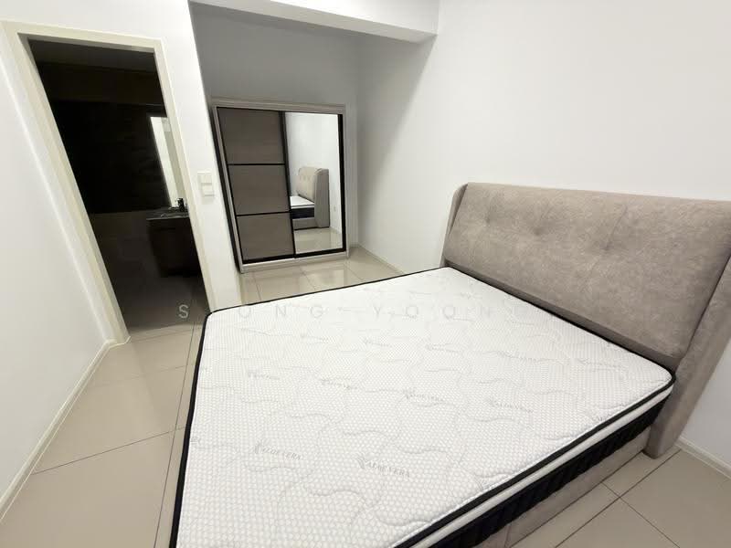 Kediaman Servis untuk Disewa di Residensi Estetik 8 (Est8) - Siong Yoong - Bedroom - PropertyGuru.com.my