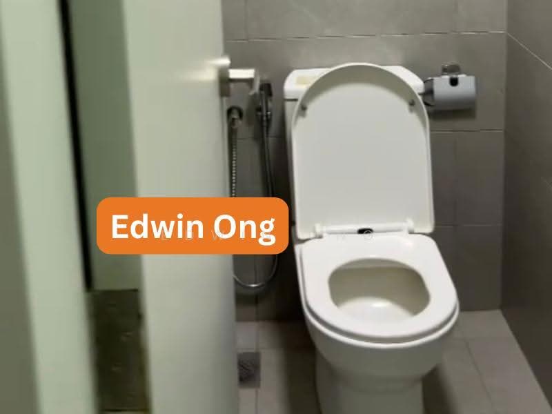 Kediaman Servis untuk Dijual di Sensasi @ Utropolis - Edwin Ong - Bathroom - PropertyGuru.com.my