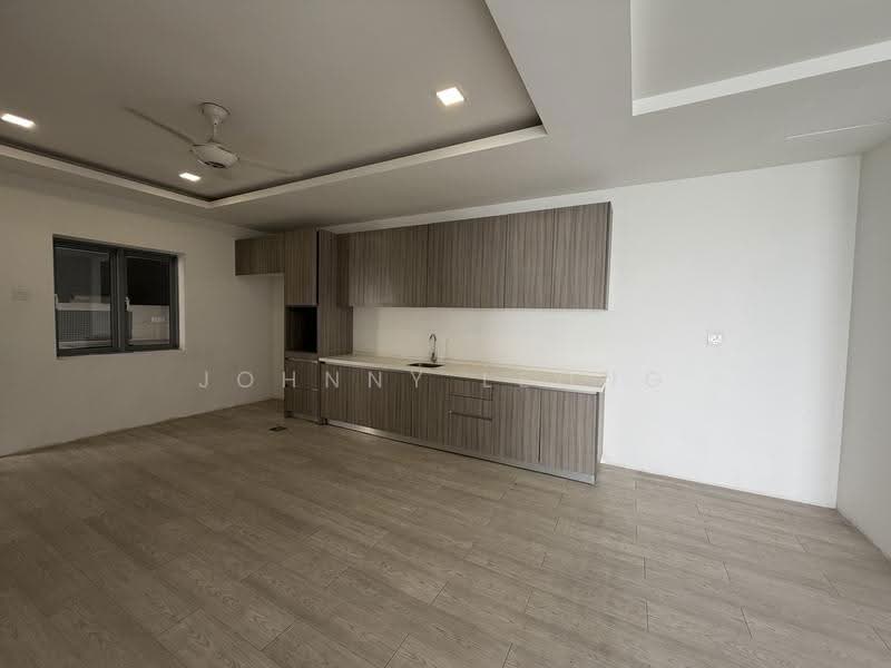 Kondominium untuk Dijual di Lakefront Residence - Johnny Leong - Kitchen - PropertyGuru.com.my