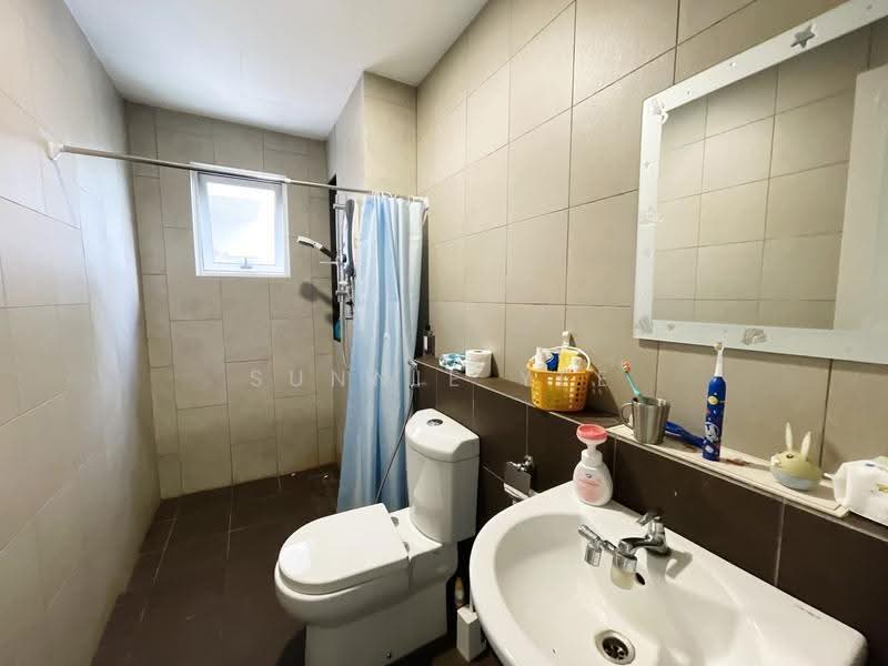 Kediaman Servis untuk Disewa di Jadite Suites - Sunnie Yee - Bathroom - PropertyGuru.com.my