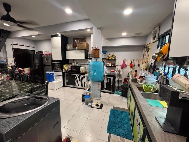Rumah Teres 1-Tingkat untuk Dijual di Tampoi (Johor) - Arif MS - Kitchen - PropertyGuru.com.my