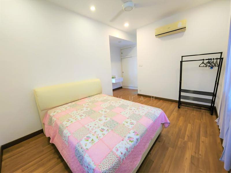 Rumah Berkembar untuk Dijual di Taman Green Lane (Jelutong) - Jin Chuah - Bedroom - PropertyGuru.com.my