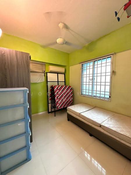 Kondominium untuk Dijual di Desa Bukit Jambul - Jocellynn Lee - Bedroom - PropertyGuru.com.my
