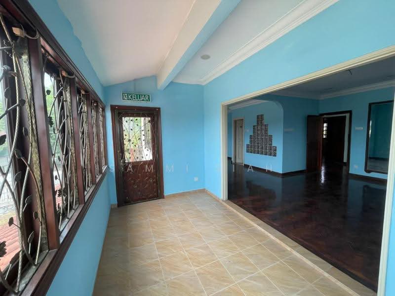 Banglo Komersial untuk Disewa di SS2 (Petaling Jaya) - Sammi Siah - Entrance - PropertyGuru.com.my