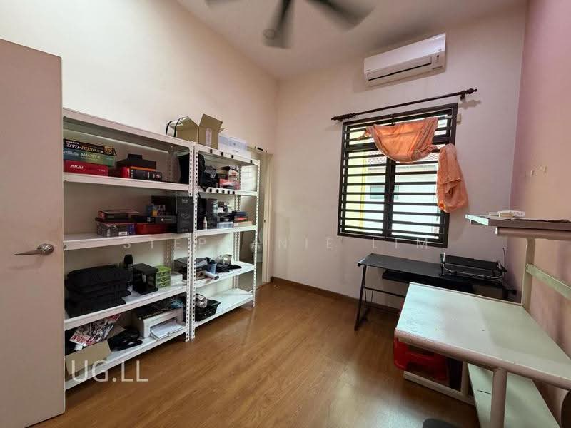 2-storey Terraced House for Sale in Kota Bayuemas (Klang) - Stephanie Lim - Study - PropertyGuru.com.my