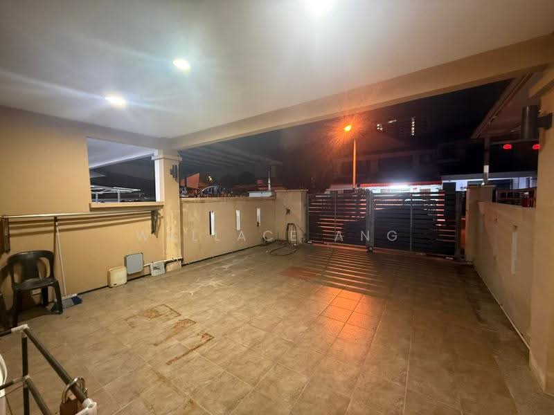 Rumah Teres 2-Tingkat untuk Disewa di Taman Mount Austin (Tebrau) - Wallace Ang - Exterior - PropertyGuru.com.my