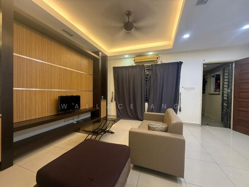 Rumah Teres 2-Tingkat untuk Disewa di Taman Mount Austin (Tebrau) - Wallace Ang - Living Room - PropertyGuru.com.my