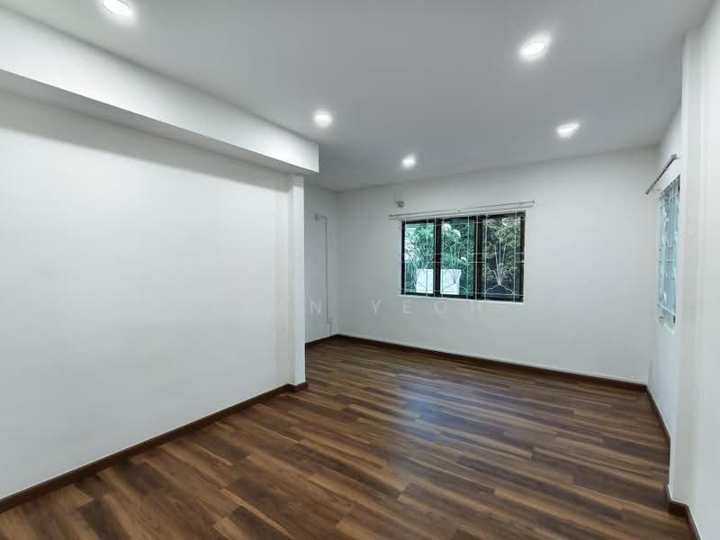 Semi-Detached House for Sale in Taman Kolam Air (Johor Bahru) - Sean Yeoh - PropertyGuru.com.my
