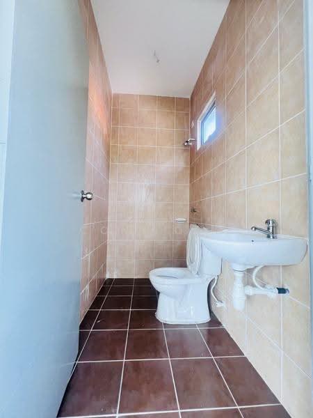2.5-storey Terraced House for Sale in Pulai (Johor) - Cony Ong - Bathroom - PropertyGuru.com.my