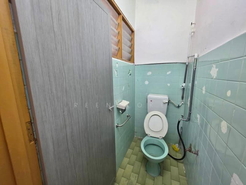 Terraced House for Sale in Taman Sri Ehsan (Kepong) - Reen Loke - Bathroom - PropertyGuru.com.my
