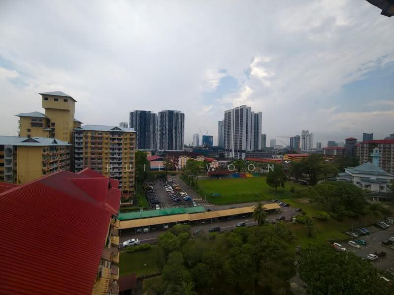 Pangsapuri untuk Dijual di Apartment Bukit Saujana - Huily Woon - Exterior - PropertyGuru.com.my