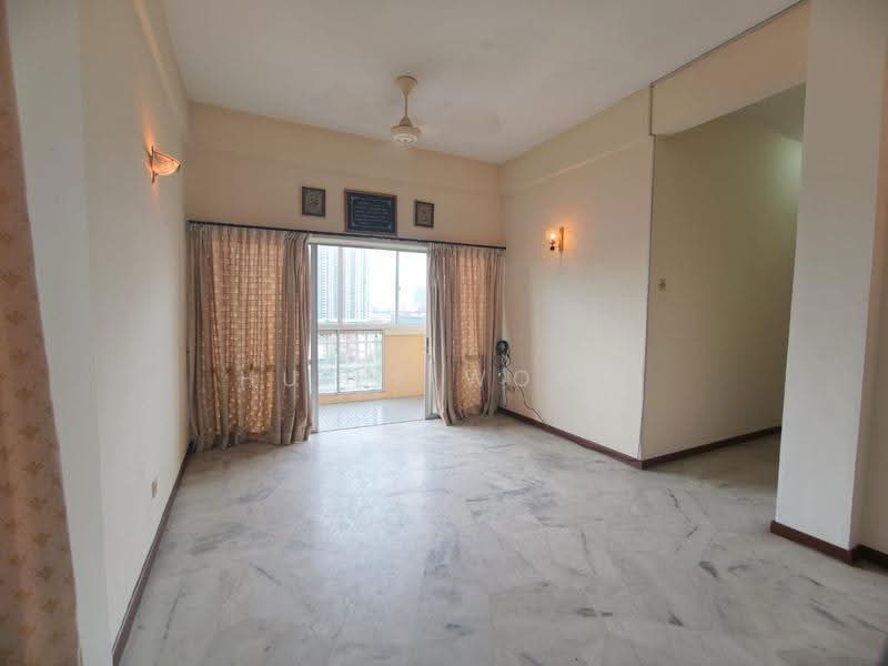 Pangsapuri untuk Dijual di Apartment Bukit Saujana - Huily Woon - Living Room - PropertyGuru.com.my