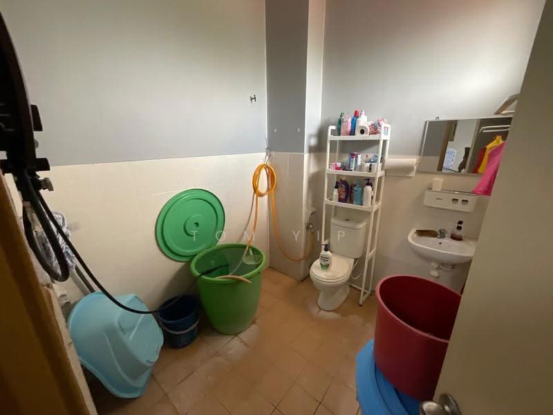 2-storey Terraced House for Sale in Saujana Rawang (Rawang) - Tom Yip - Bathroom - PropertyGuru.com.my
