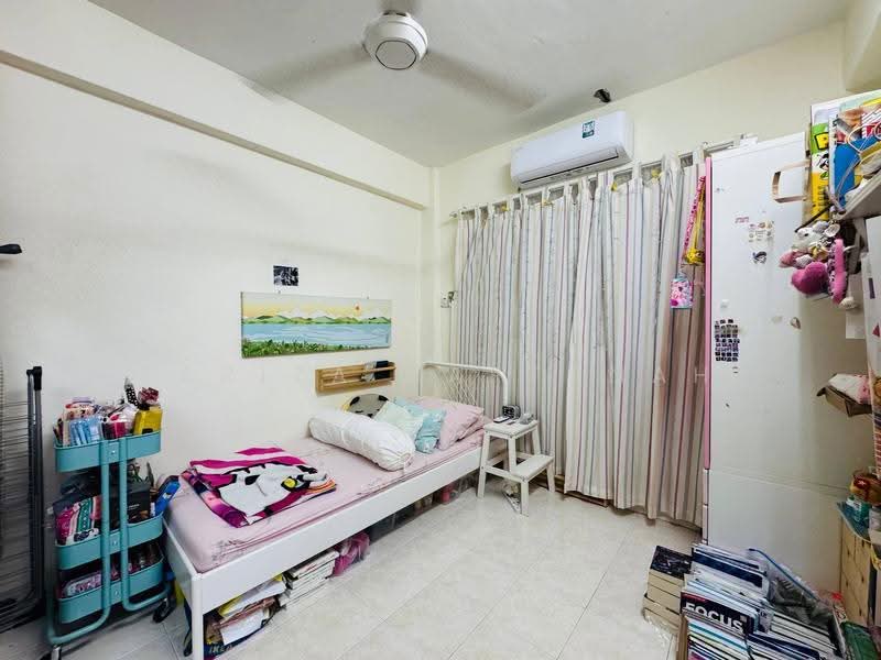 Apartment for Sale at Pangsapuri Carlina - Sariza Hartanah - Bedroom - PropertyGuru.com.my