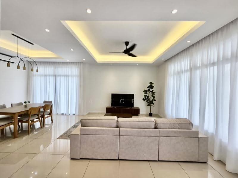 Cluster House for Sale in Horizon Hills (Iskandar Puteri (Nusajaya)) - Janice . - Living Room - PropertyGuru.com.my