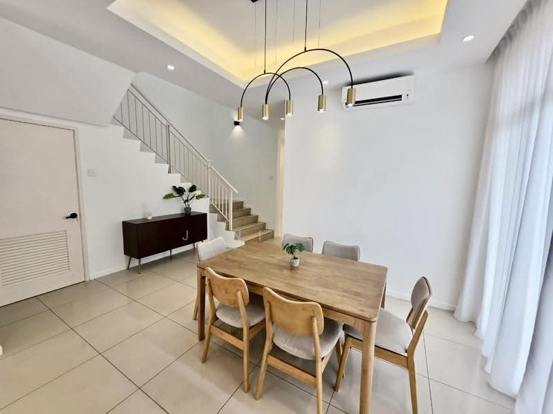 Cluster House for Sale in Horizon Hills (Iskandar Puteri (Nusajaya)) - Janice . - Dining Room - PropertyGuru.com.my