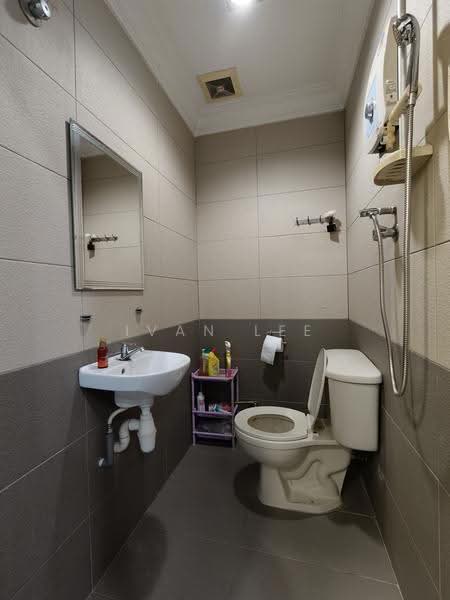 2-storey Terraced House for Sale in Kuchai Lama (Kuala Lumpur) - Ivan Lee - Bathroom - PropertyGuru.com.my