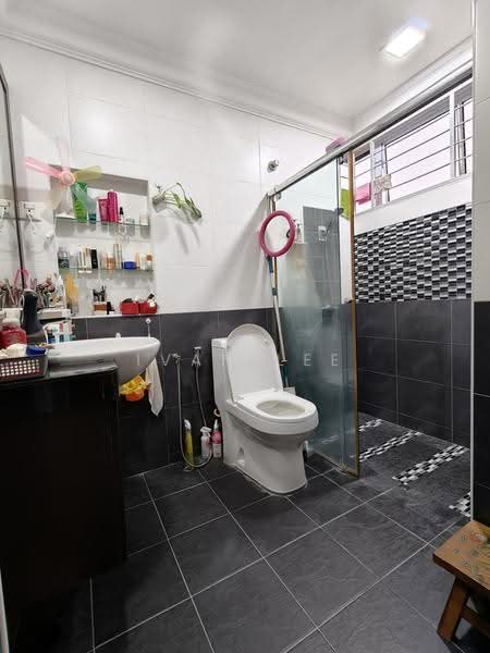 2-storey Terraced House for Sale in Kuchai Lama (Kuala Lumpur) - Ivan Lee - Bathroom - PropertyGuru.com.my