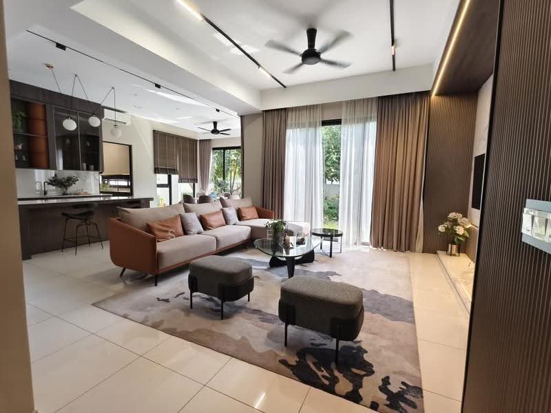 2-storey Terraced House for Sale in Telok Panglima Garang (Selangor) - Steve Lim - Living Room - PropertyGuru.com.my