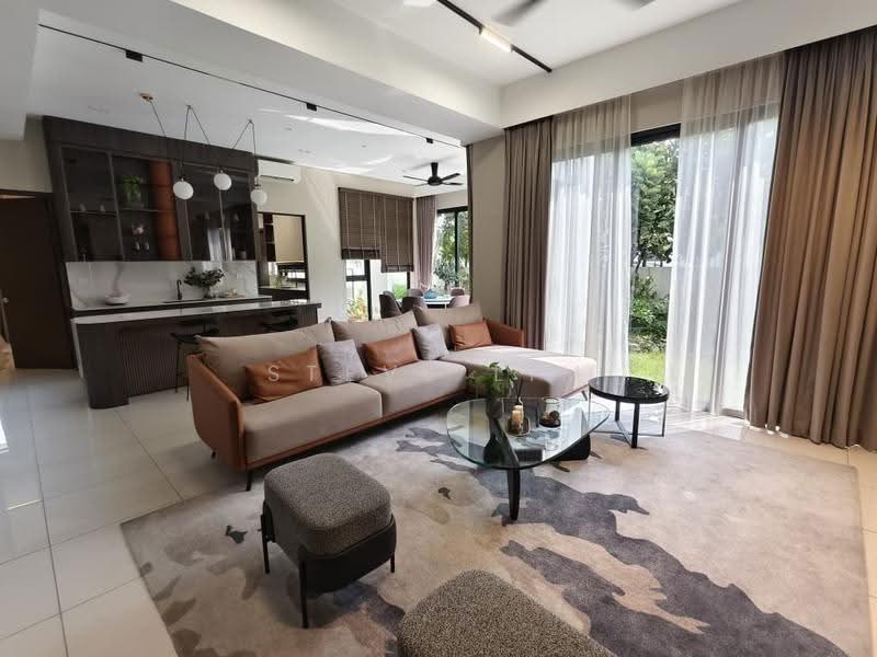 2-storey Terraced House for Sale in Telok Panglima Garang (Selangor) - Steve Lim - Living Room - PropertyGuru.com.my