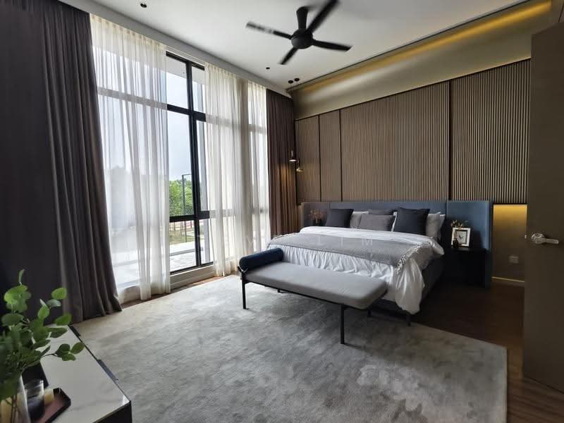 2-storey Terraced House for Sale in Telok Panglima Garang (Selangor) - Steve Lim - Master Bedroom - PropertyGuru.com.my
