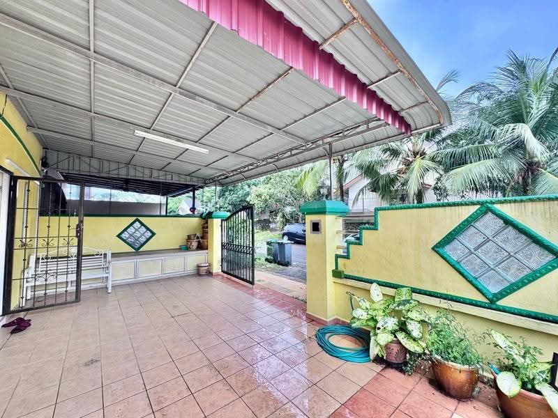 2-storey Terraced House for Sale in Taman Bukit Tiram (Ulu Tiram) - Arif MS - Exterior - PropertyGuru.com.my