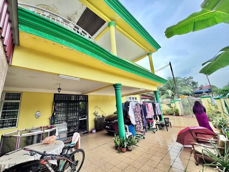 2-storey Terraced House for Sale in Taman Bukit Tiram (Ulu Tiram) - Arif MS - Exterior - PropertyGuru.com.my