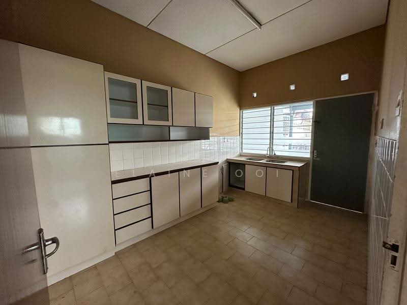 Semi-Detached House for Sale in Tanjung Bungah (Penang) - Elaine Ooi - Kitchen - PropertyGuru.com.my