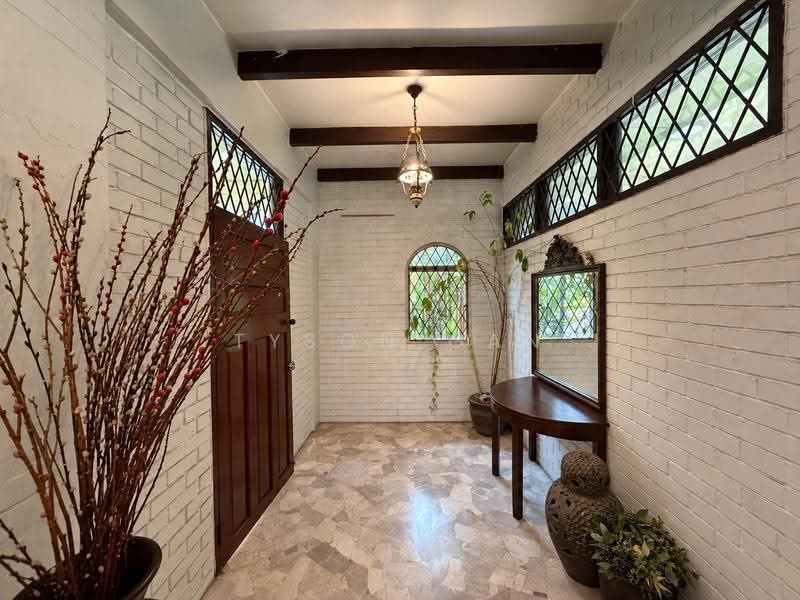 Bungalow House untuk Dijual di Bukit Damansara (Damansara Heights) - Tyson Gan - Entrance - PropertyGuru.com.my