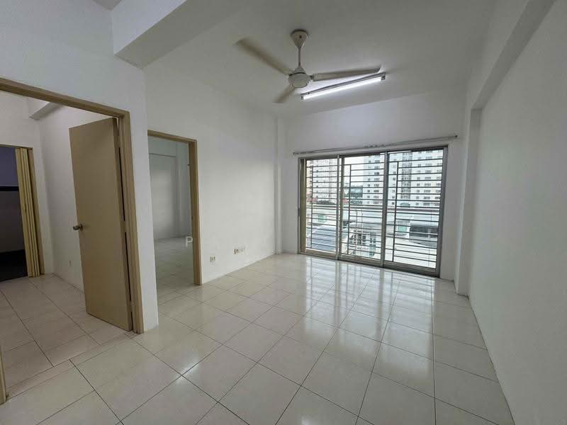 Kediaman Servis untuk Disewa di The Heron Residency - Paul Lee - Living Room - PropertyGuru.com.my
