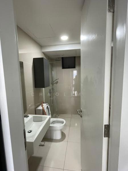 Kediaman Servis untuk Dijual di United Point (Residensi Berpadu) - ChaoLim . - Bathroom - PropertyGuru.com.my