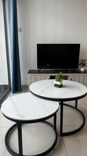 Kediaman Servis untuk Dijual di D'Putra Suites - Steven Loh - Living Room - PropertyGuru.com.my