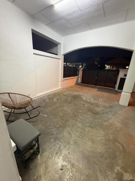 1-storey Terraced House for Rent in Taman Daya (Johor Bahru) - Robbie Tan - Exterior - PropertyGuru.com.my