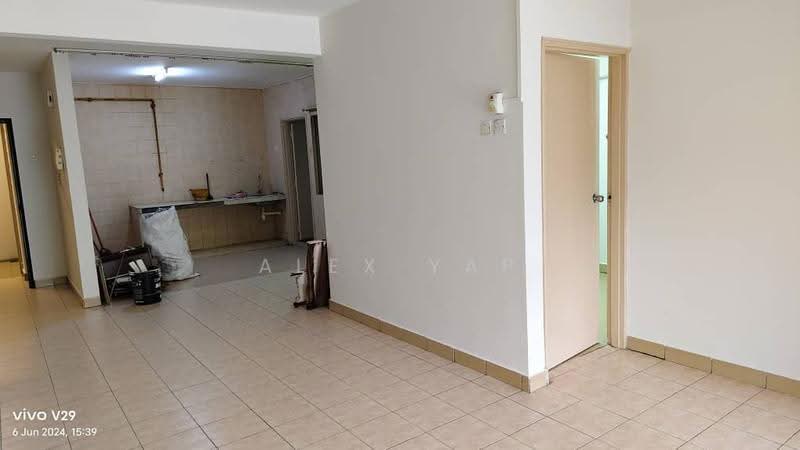 Condominium for Sale at Amadesa Resort Condominium - Alex Yap - Interior - PropertyGuru.com.my