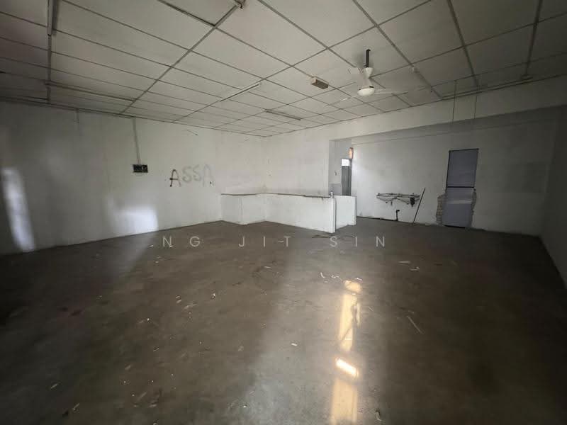 Shop / Office for Rent in Jalan Rozhan (Bukit Mertajam) - Ng Jit Sin - Interior - PropertyGuru.com.my