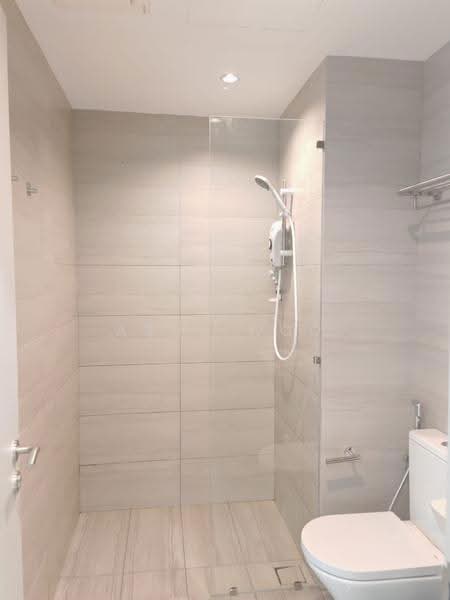 Service Residence for Rent at BeCentral @ i-City - Abby Woo - Bathroom - PropertyGuru.com.my