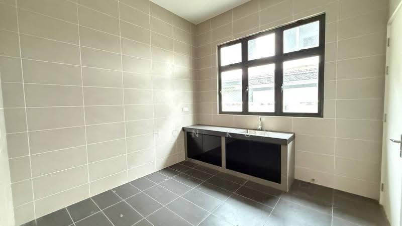 Semi-Detached House for Sale in Eco Botanic (Iskandar Puteri (Nusajaya)) - U Hon Kun - Kitchen - PropertyGuru.com.my