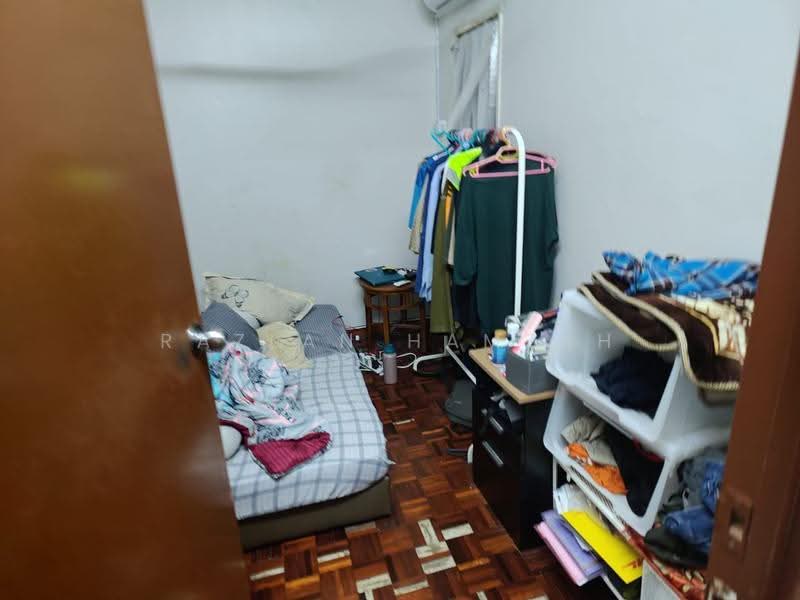 Pangsapuri untuk Dijual di Menara Rajawali - Razlan Hamzah - Bedroom - PropertyGuru.com.my