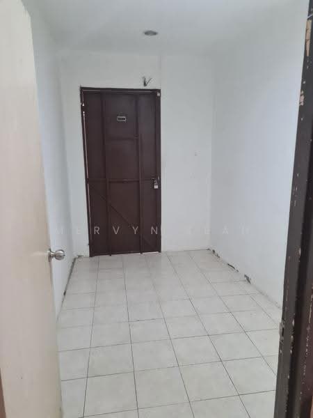 Rumah Teres 1-Tingkat untuk Dijual di Ayer Itam (Penang) - Mervyn Seah - Entrance - PropertyGuru.com.my