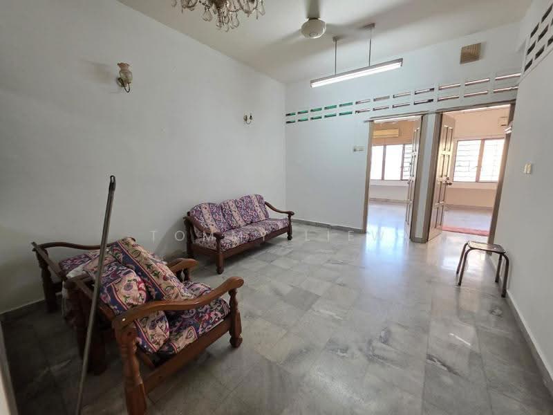 Shop / Office for Sale in Jalan Ipoh (Jalan Ipoh) - Tommy Liew - Living Room - PropertyGuru.com.my