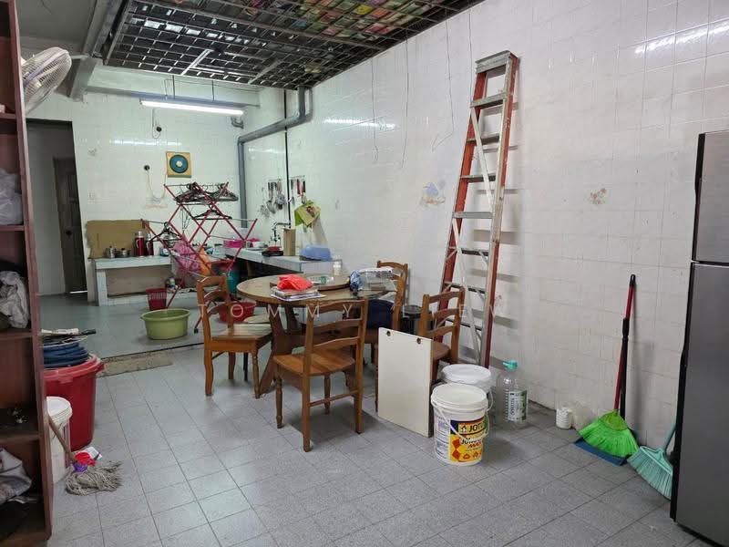 Shop / Office for Sale in Jalan Ipoh (Jalan Ipoh) - Tommy Liew - Kitchen - PropertyGuru.com.my