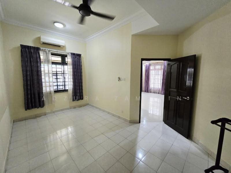 Semi-Detached House for Sale in Kota Warisan (Sepang) - Adzura Zamedin - PropertyGuru.com.my