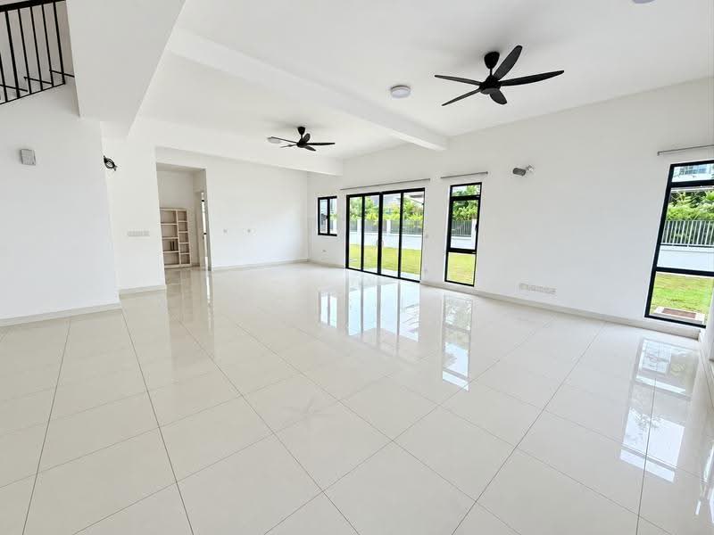 Semi-Detached House for Rent in Sungai Buloh (Selangor) - Lucas Loh - Living Room - PropertyGuru.com.my