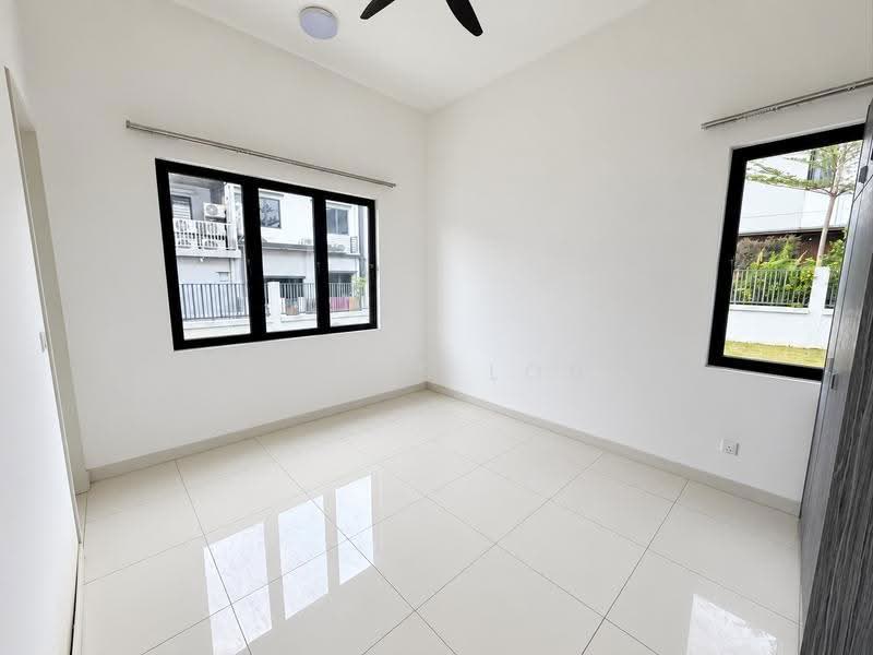 Semi-Detached House for Rent in Sungai Buloh (Selangor) - Lucas Loh - Bedroom - PropertyGuru.com.my