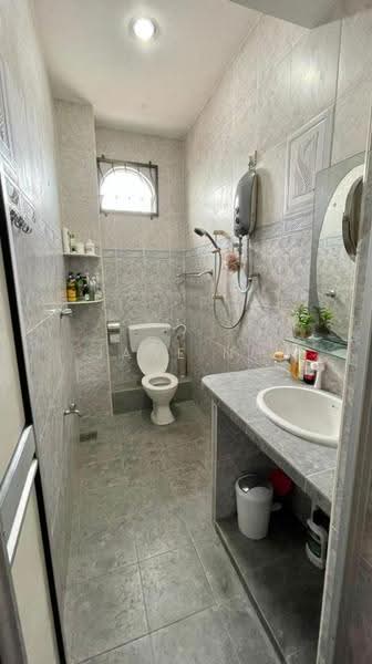 Rumah Teres 2-Tingkat untuk Dijual di Taman Sintar Indah (Nibong Tebal) - Jane Ng - Bathroom - PropertyGuru.com.my